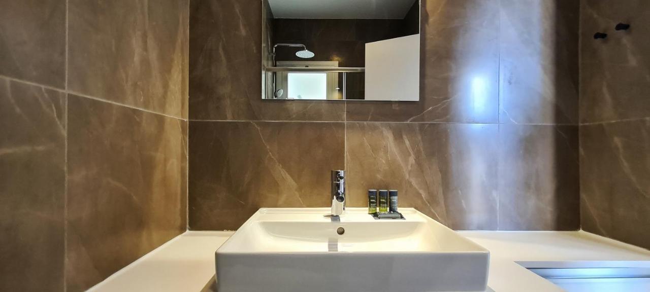 Phaedrus Living Seaside Luxury Flat Athina 123 Apartment Paphos Luaran gambar